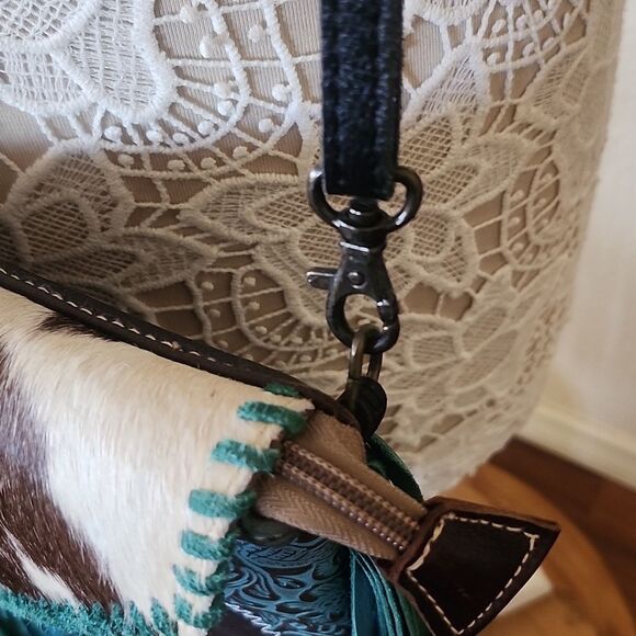 Myra Leather Bag - Picture 11 of 14